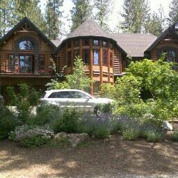 pie_kin's profile picture. Foodie from NYC that lives in Vegas Baby!