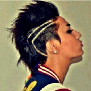 Shoshoo202020's profile picture. ℓηѕтαgяαм:ѕнσѕнσ6σ 
BB:2B240C8B