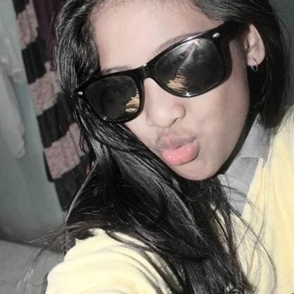 Tiara Safitri_smp n 7pontianak_Soniq and comate_Wimmie :*3 {} 
               pontianak, 28 oktober 2001 :* :)={