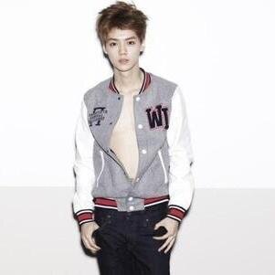 exo_nicole06's profile picture. This is a Free follow from @CaramelBaek --- follow her instead of this account [09/ 09]