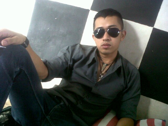 uplakk's profile picture. 