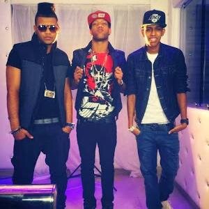 Mii Vida Diios. Orgullosa de ser domiiniicana. #estudiantedeLNE Mii Negro Kenny Mii Flaco Frecox I Love Killer Mis Lokas Del Transporte @merlyn_21 #Jesuina