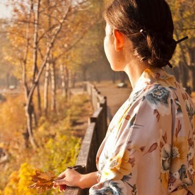 занимаюсь фотографией, мечтаю поехать в Японию, Шинсеноманьяк и японофилка, безнадежный романтик спокойно уживается во мне с циником