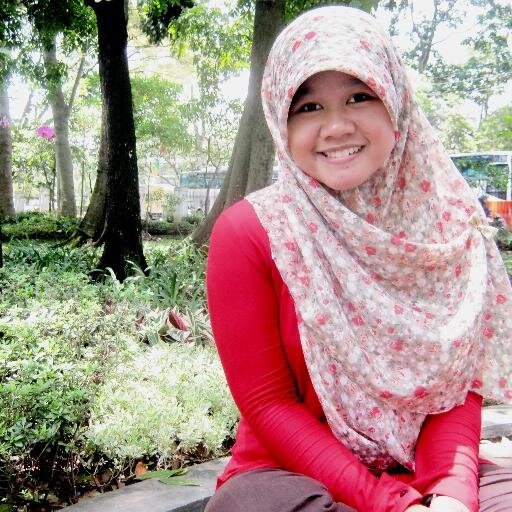 AzmiaRR's profile picture. 