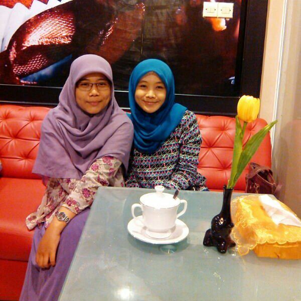 sabar sholat dan menunggu pelangi :*