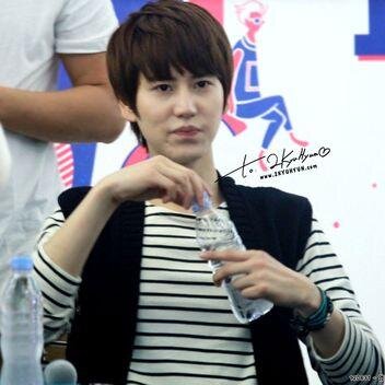 ©1988 maknae sj -- known as kyu
