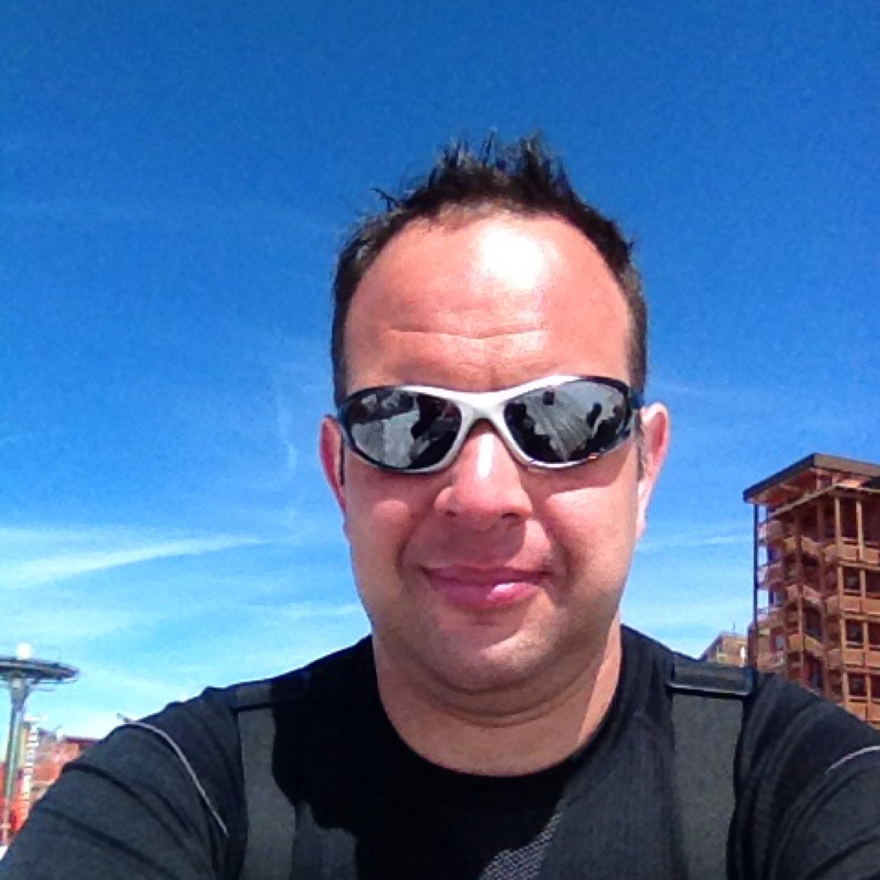 Glenda218's profile picture. Hard working public servant with a great wife Debbie and two gorgeous kids Katie and Jonty.