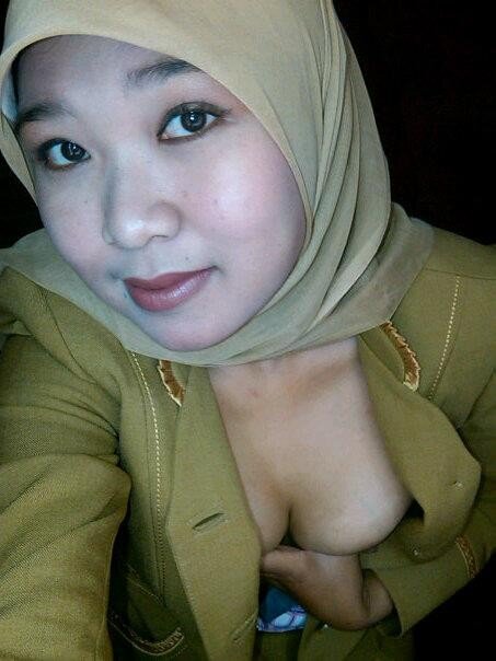 Pingin Jadi Artis yg terkenal melayani sumi dengan baik