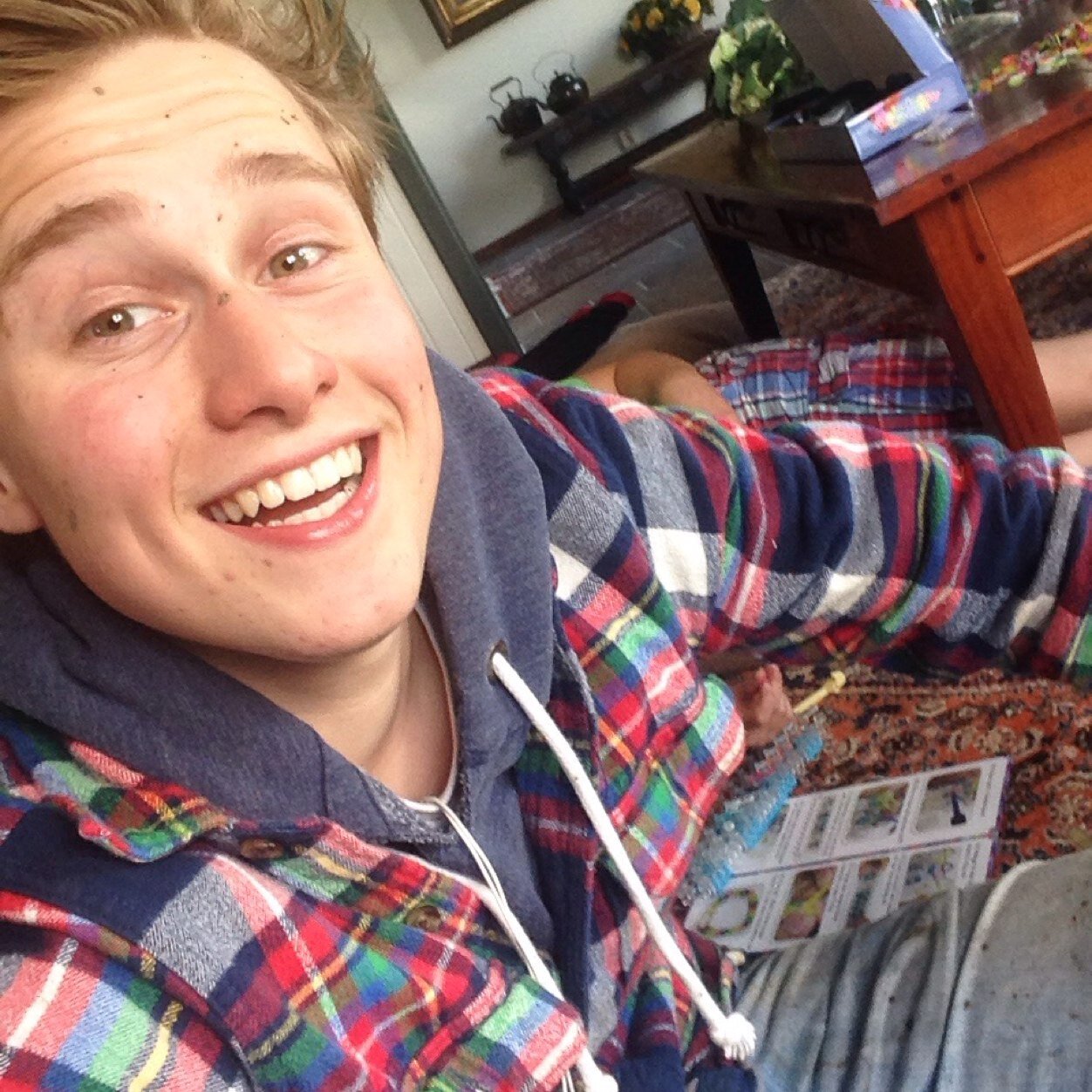 Heyy, ik ben Thom. Ik hou van golfen, hockey en skaten. Ik volg altijd terug.