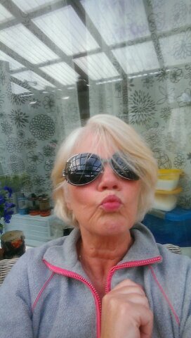 AssieNanda's profile picture. 