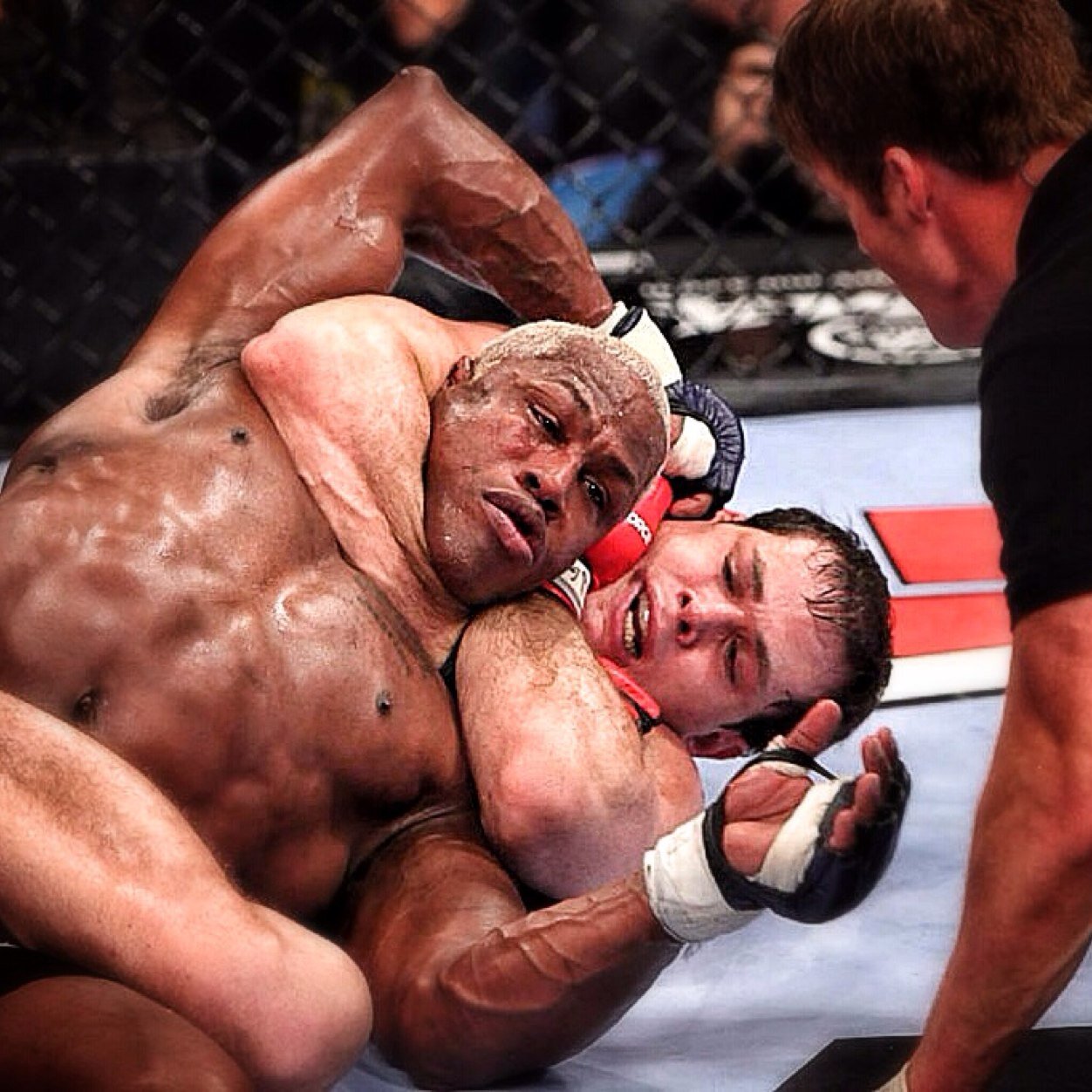5th_round_edits's profile picture. Editors of fight pics: boxing, mma, muay thai and kickboxing. Note, we are NOT the photographer, just editors :) thanks
