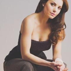 D2EricaDurance's profile picture. Erica Durance FANSITE - Online Since Feb 2006 -- New Site Adress! -- OFFICIAL Twitter account @ED_Durance