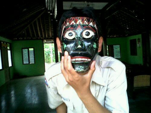 memikirkan kegagalan maka akan ada kegagalan yg akan trjadi,maka berdoa dan berusaha adalah syarat utama kesuksesan.