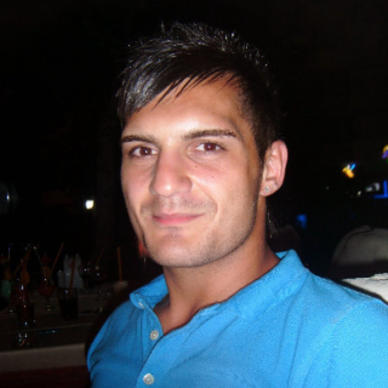 AdamG1990's profile picture. 