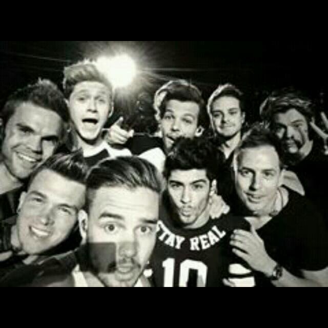 MaqiiTaNaturals's profile picture. 30-04-2014 the best day of my life♡ Zayn, Liam, Niall, Louis y Harry, muchas gracias por hacerme sonreír♡ :) #WWATinChile;)