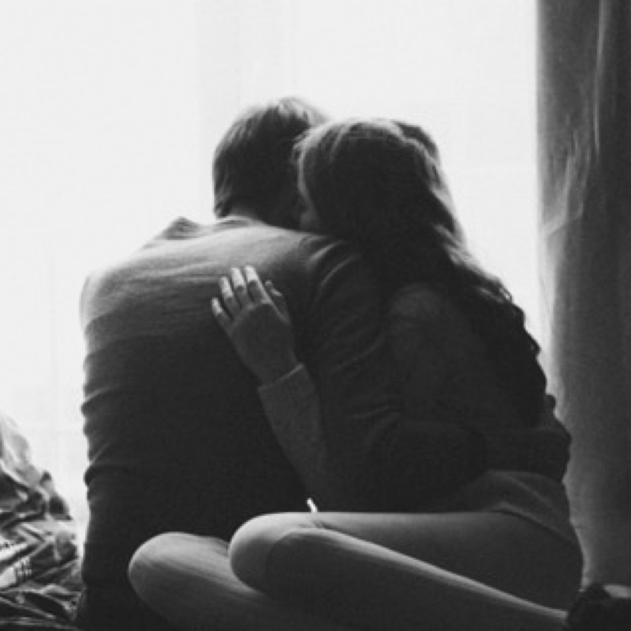 tweetingIove's profile picture. Do you still believe in love, I wonder?