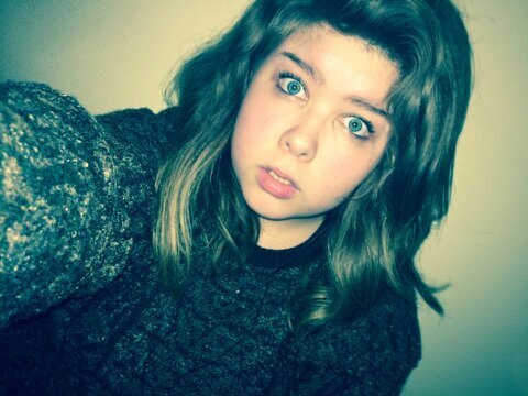 Haley_Maybe's profile picture. ł ŁłƙE PłZZλ λ₦Ð $₡λƦ¥ MØVłE$, ŁØVE VłÐEØ GλME$ λ₦Ð M¥ BØ¥₣ƦłE₦Ð