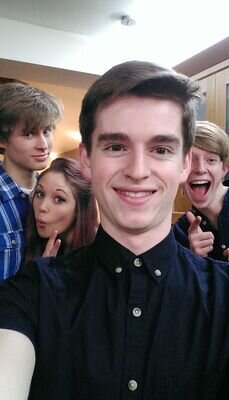 lemon1curd1's profile picture. Student 19 Bristol/Oxford Books Music Badminton Chemistry Tennis https://t.co/cHIwEq8kRo