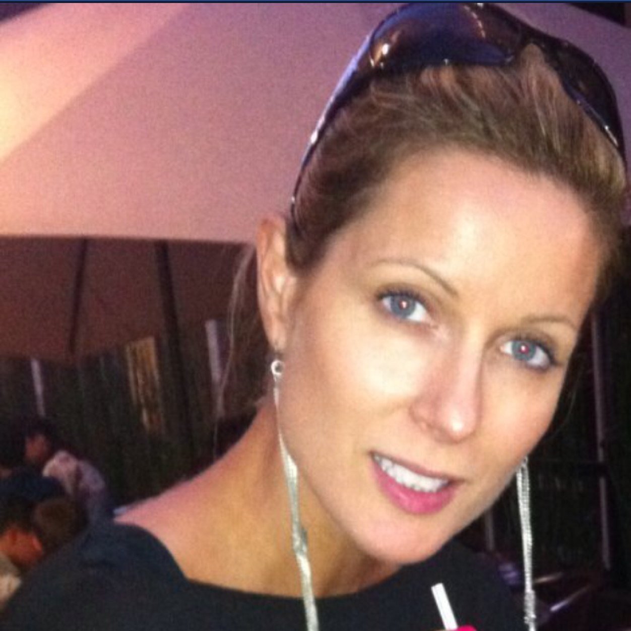 Smallportns's profile picture. Registered Dietitian who loves fashion and food, I love the great indoors, comedies and Piont Noir. I cant wait for my next big move, my trips and sprees!