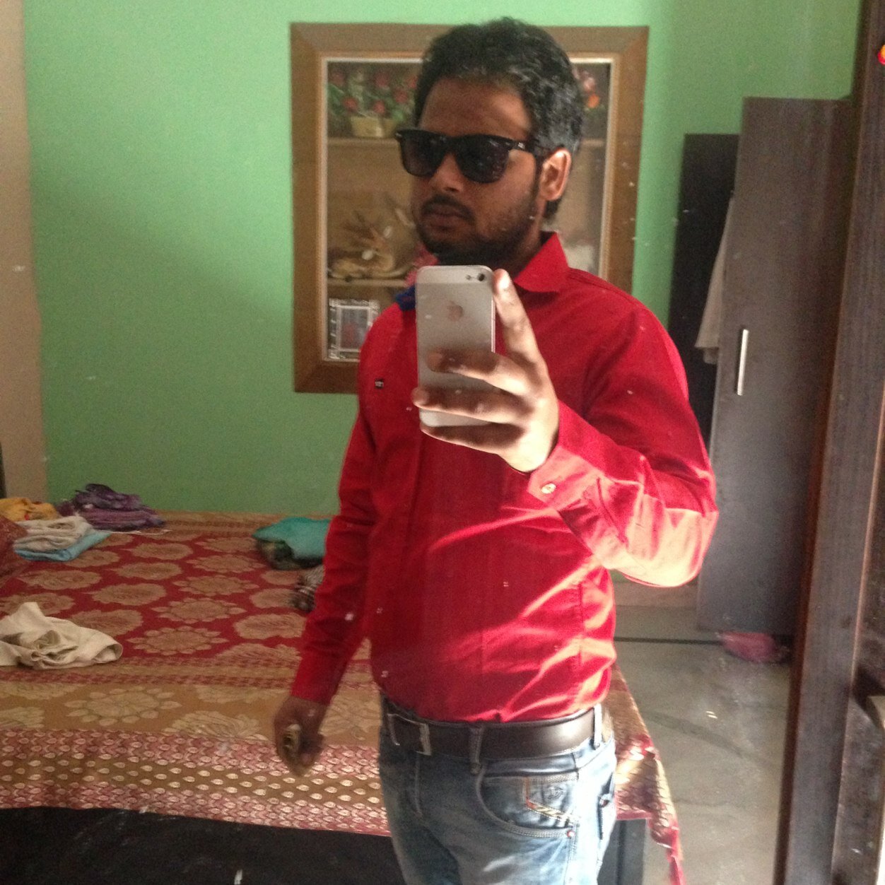 sonubhati335's profile picture. 