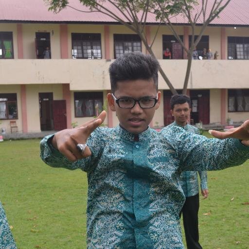 firdaus_dhauus's profile picture. @SMANSA_Sigli ,  @JAMNAS_IX_2011, Purna Paskibra Kab. Pidie. Medical Veteriner Unsyiah