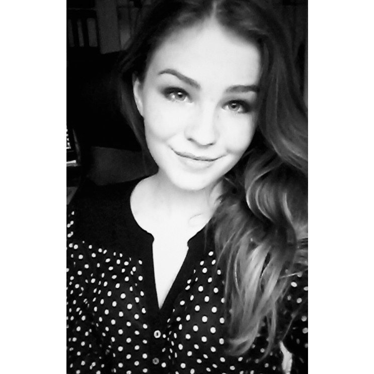 little Girl Big Dreamer  | i Love My Friends and family | singing, do weird, dance and draw  - Instagram , Sharxlovexyou