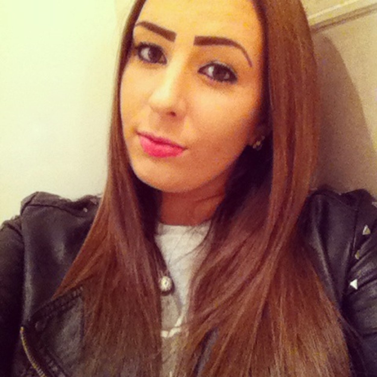 Cheryl | 19 y/o