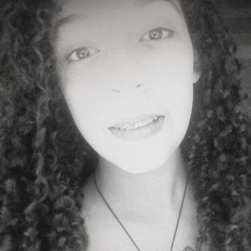 Divertida, Locaa, Askasdasf' Amo a One Direction, mis sueños Conocerlos *--* Tengo Novio♥ Sígueme
 y te sigo:3