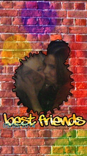 im a single pringle   and crushing of coarse      have best friends ever in the world