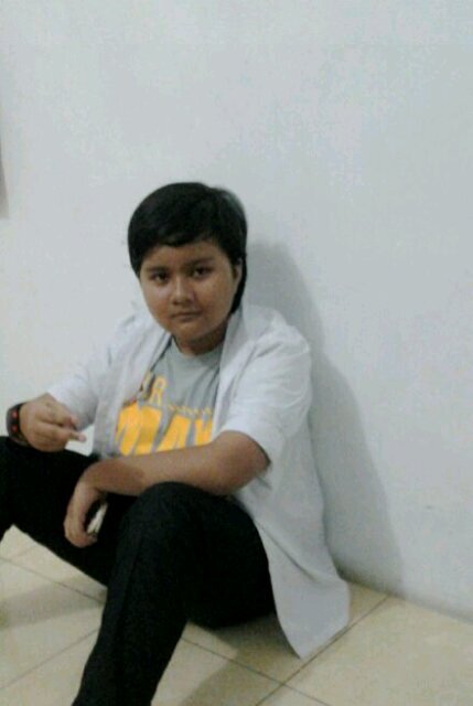 @farahnamira_