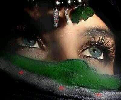 ‏‏‏خذي قلبي فإنتي به احق وقولي  لـ الزمن انا دمشق
