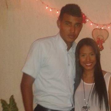 Dios mi guia y proteccion, mi familia lo mas hermoso de mi vida, y mi novio mi adoracion. E.C. futura LIC. PREESCOLAR instagram: teffapalma