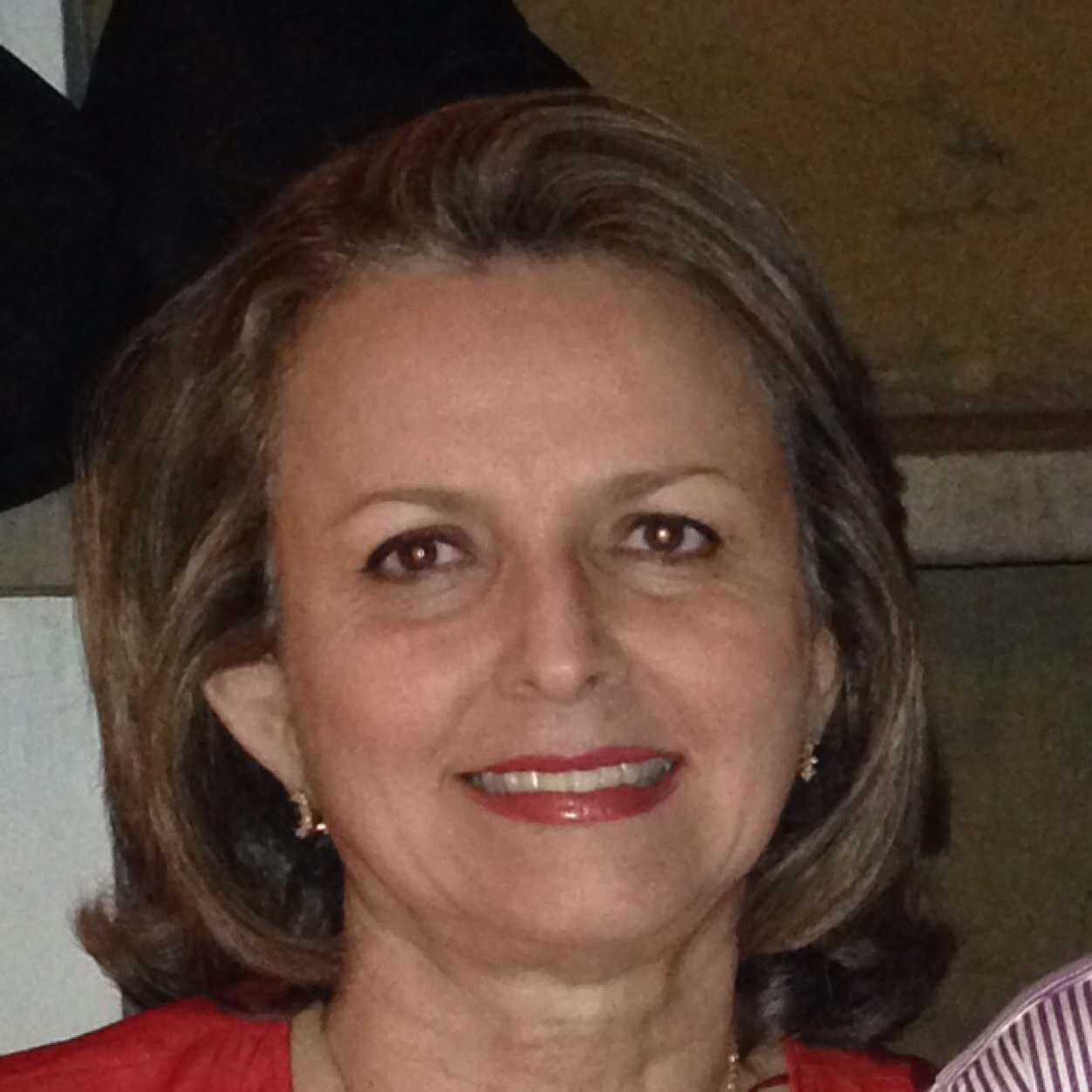Asesoria Inmobiliaria. Compra - Venta - Arrendamientos arnoviarestrepo@hotmail.com