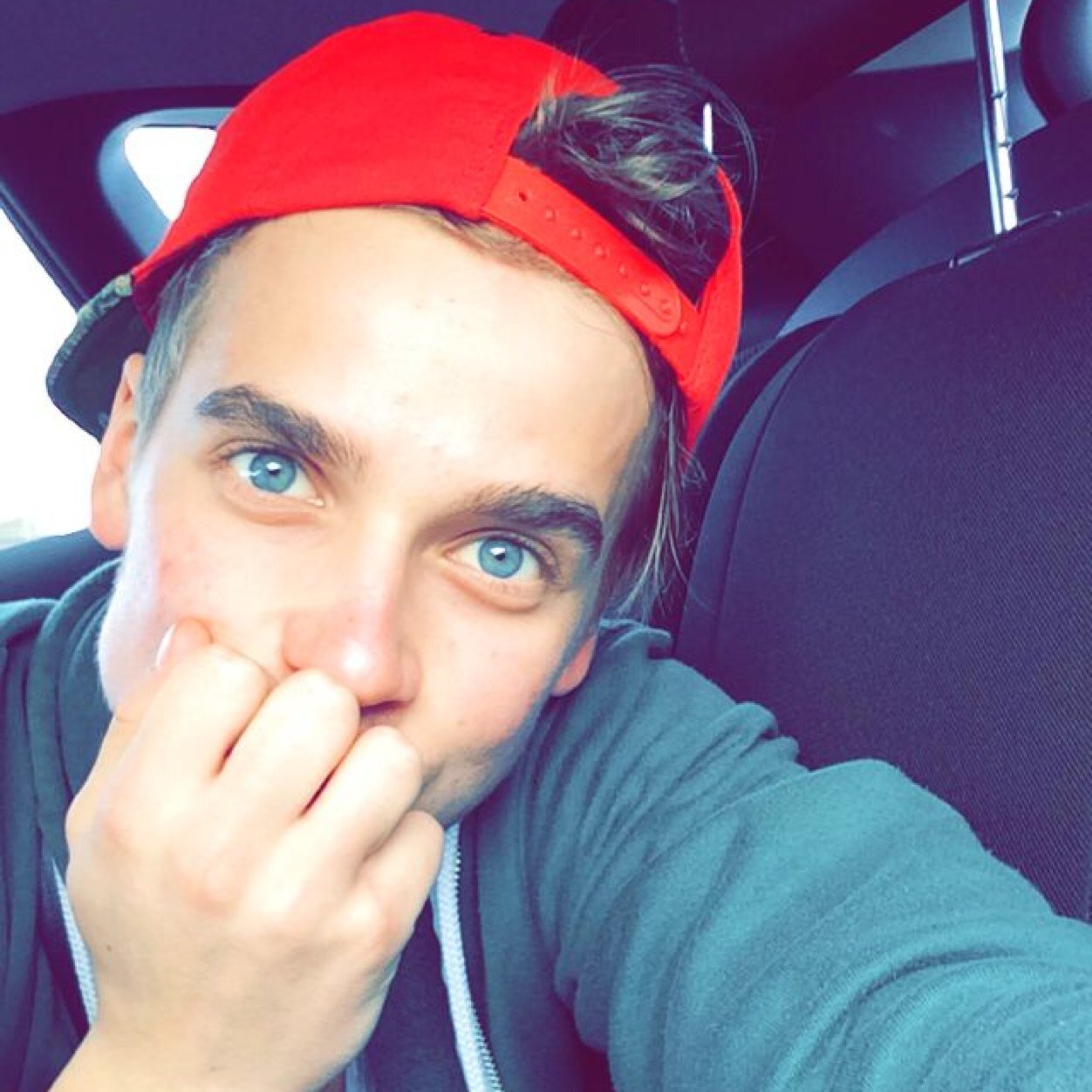 FOLLOW @WOAHJOESUGG FREE FOLLOW