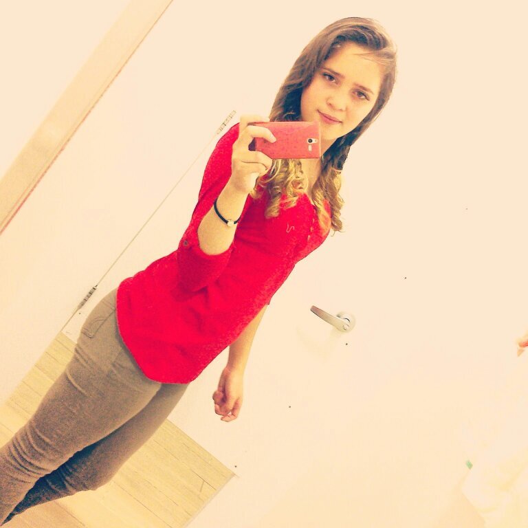 follow me ⊙﹏⊙