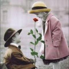 DeAmorNoSeMuere's profile picture. Tweets dedicados. Al amor. Y desamor. Síguenos y comparte tus experiencias con nosotros.