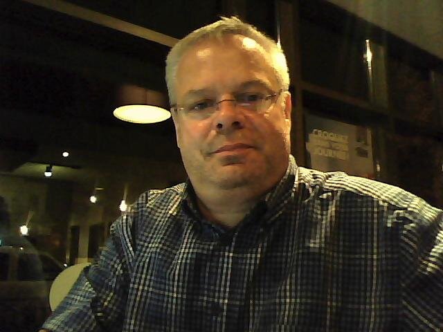 CharlesProcomp's profile picture. Consultant Informatique, aime la cuisine, la moto , l'informatique bien entendu !