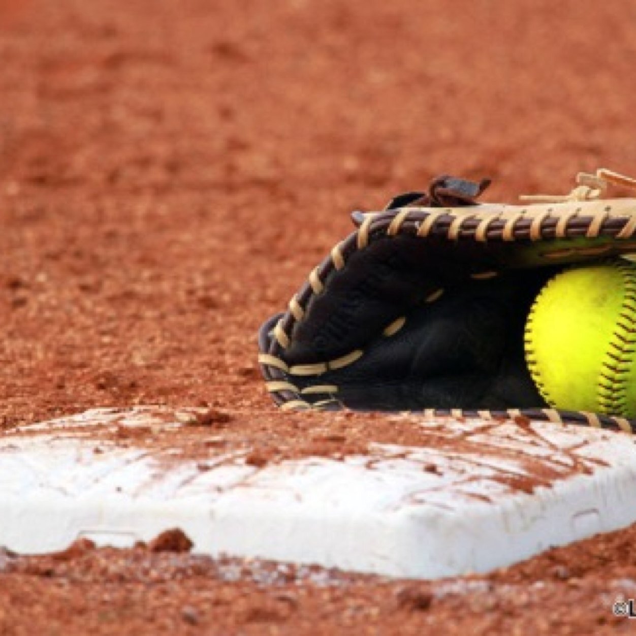 SoftballMorm Profile Picture