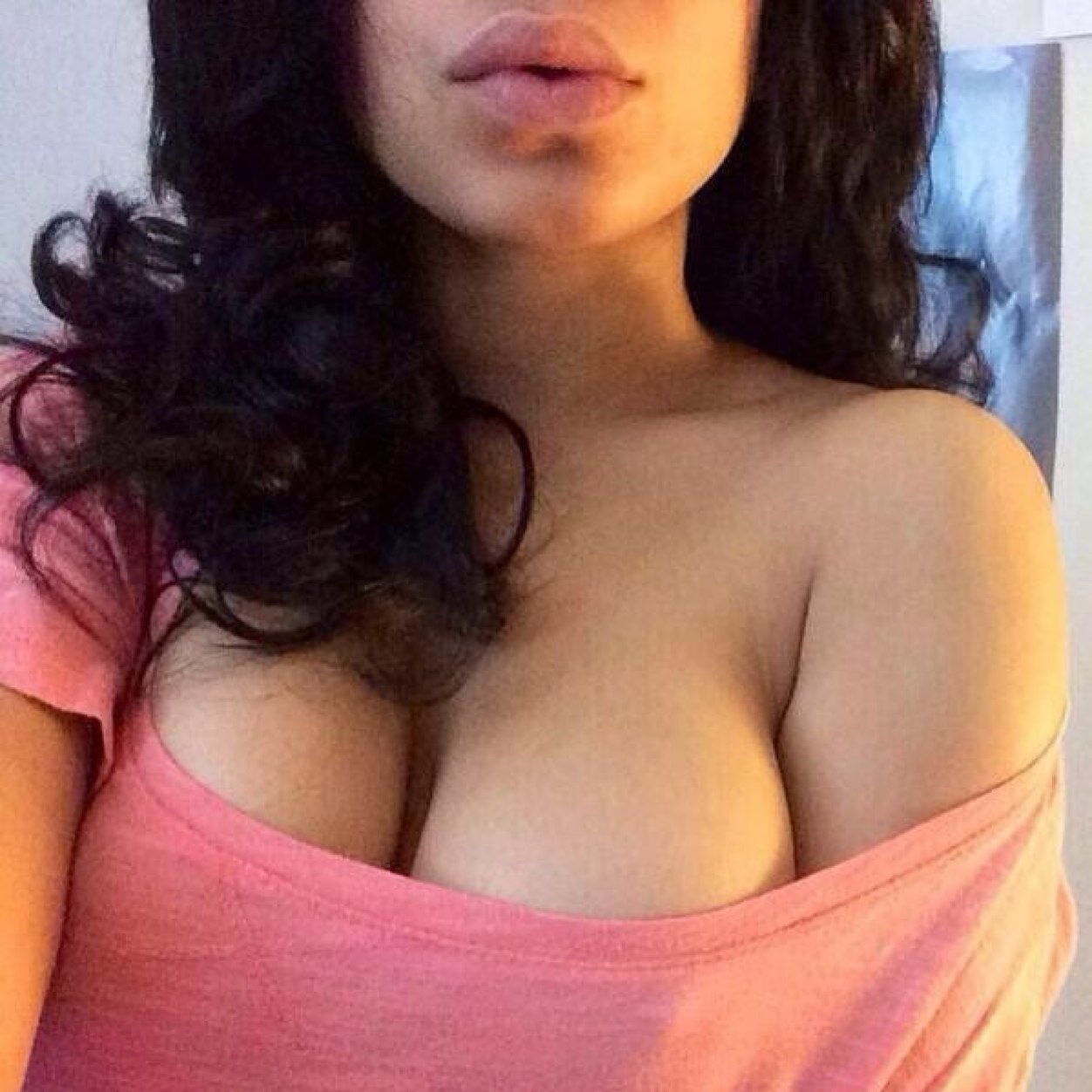 Retrouve les Selfie les plus Sexxy du net sur ce compte!