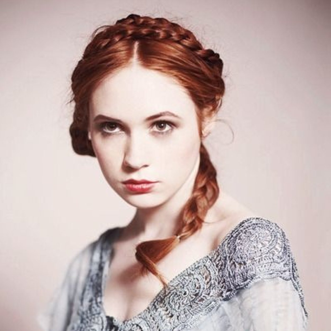 My imaginary friend became real. He'a showing me all of space. But, there's someone I can't remeber. {Single~No Multi~18+~No knowledge of Rory}