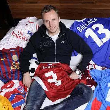 Michal Kadlec fan account..  http://t.co/Z7zGBwOBbR