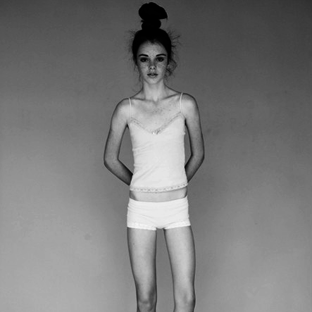 JakieSnow's profile picture. Y por no saber quien soy podré confiaros mi historia. Me gusta más los libros que las personas. EDNOS. Deb.