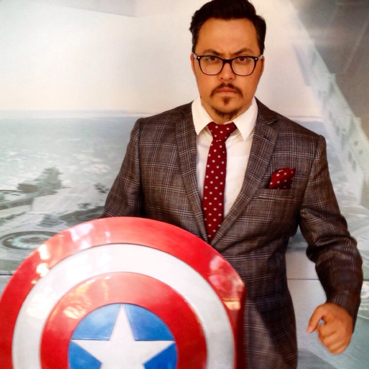 Mr_Munsta's profile picture. Everyman deserves a  great suit.