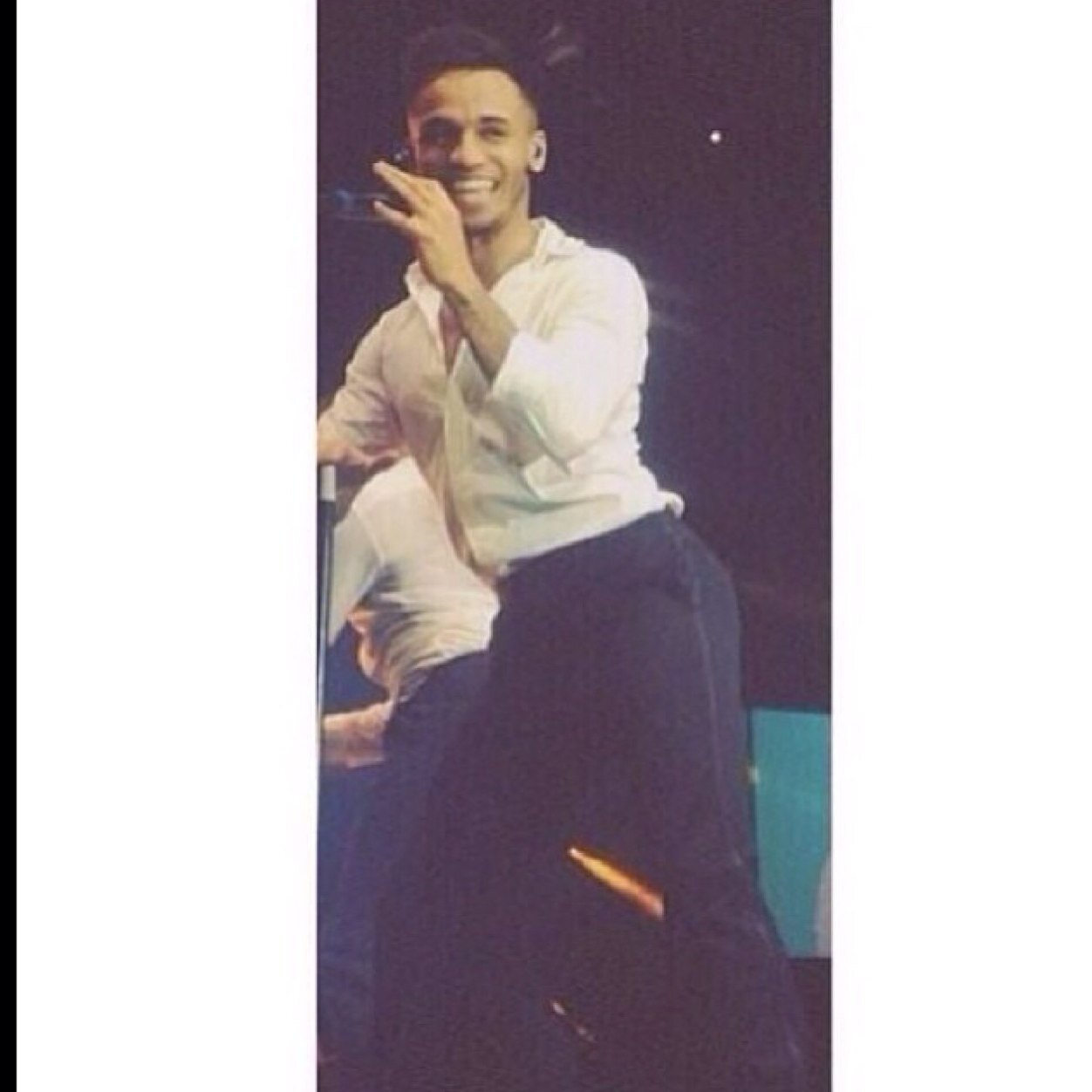 Ariana is perfection. Ariana Grande,JLS,The Saturdays &Justin Bieber❤ I follow back❤