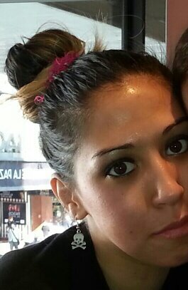 MartinezKaren02's profile picture. El futuro será mejor mañana♡♡ Sólo se combate por lo que se ama; solo se ama lo que se estima, y para estimar es necesario al menos conocer!