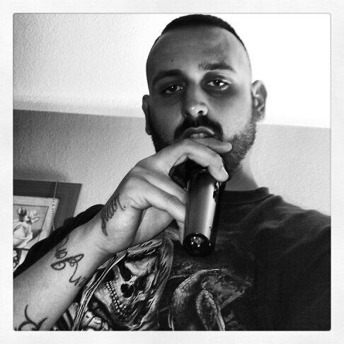 Cantante de Rap. contacto Facebook Juanele Doblej