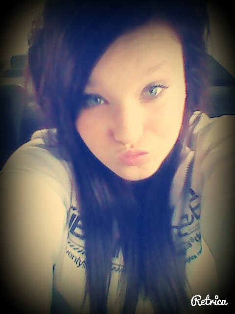 follow me ;)X