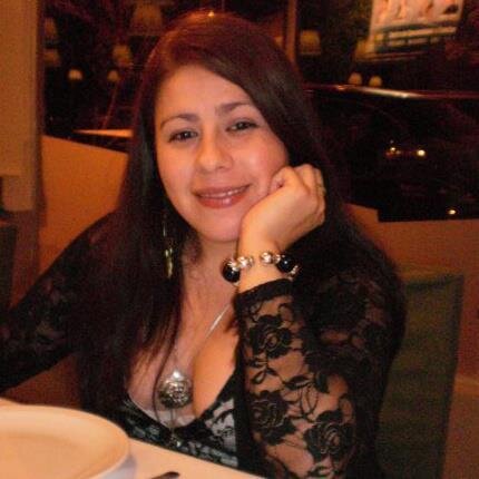 ...NO TE ENAMORES DE MI, YO TODO LO QUE TOCO LO DESTROZO..!