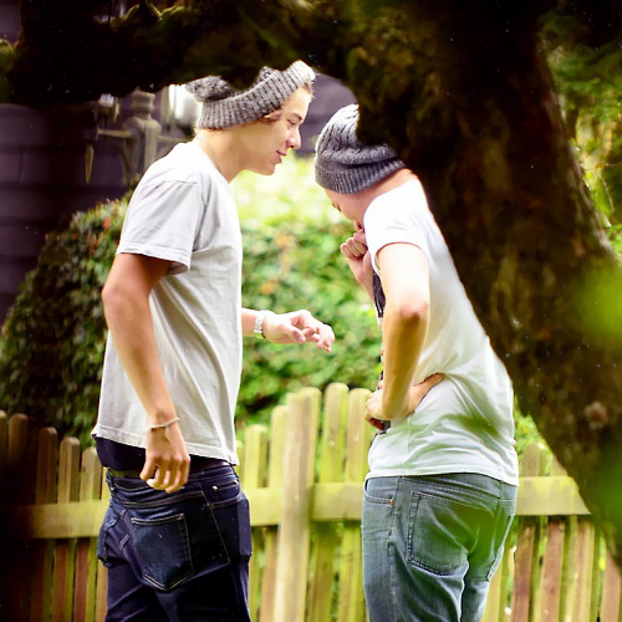 Follow @somewherezayn :-) xxxx