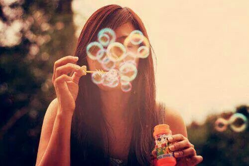 Hola!! sigueme y te siguo, Forever alone:D. ser tu mismo es lo que te hase unico jajaja.